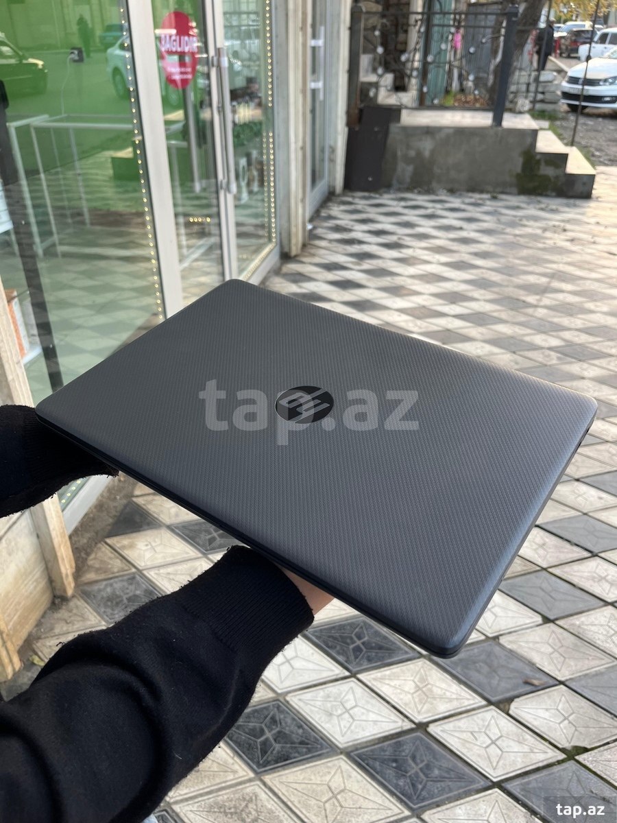 HP 250 15.6 inch G9  (2)