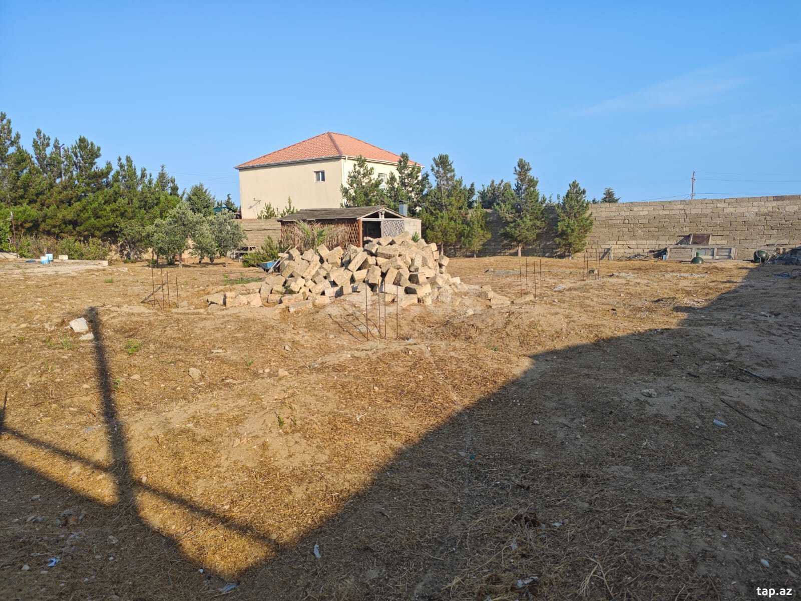 11 sot torpaq sahəsi, Zirə qəs. (16)