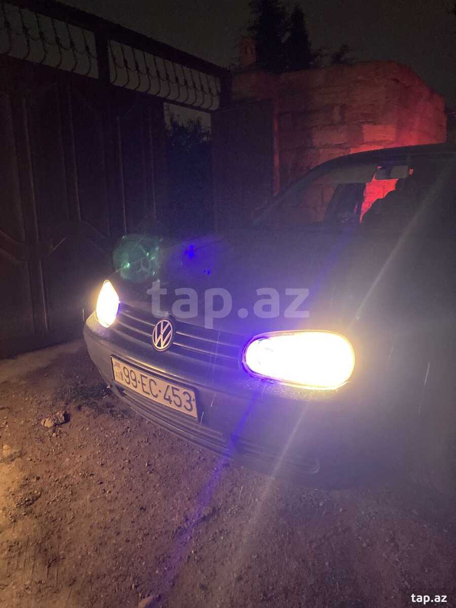 Volkswagen Golf GTI, 2000 il (8)