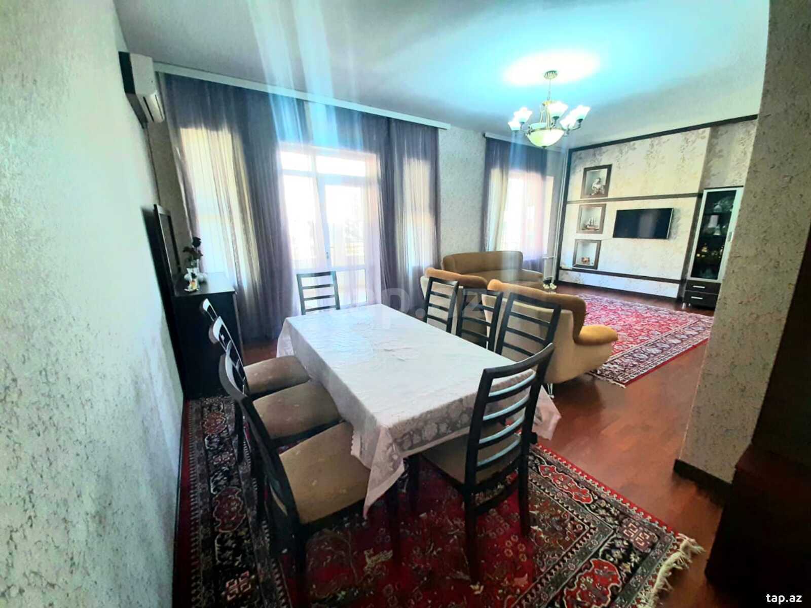 Villa, 6-cı mkr. (18)