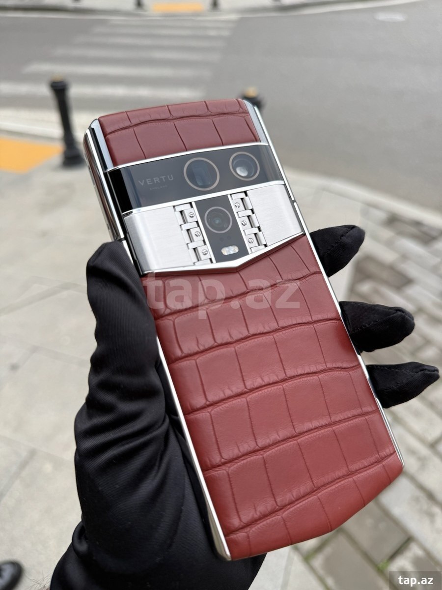 Vertu Agent Q Brown Alligator