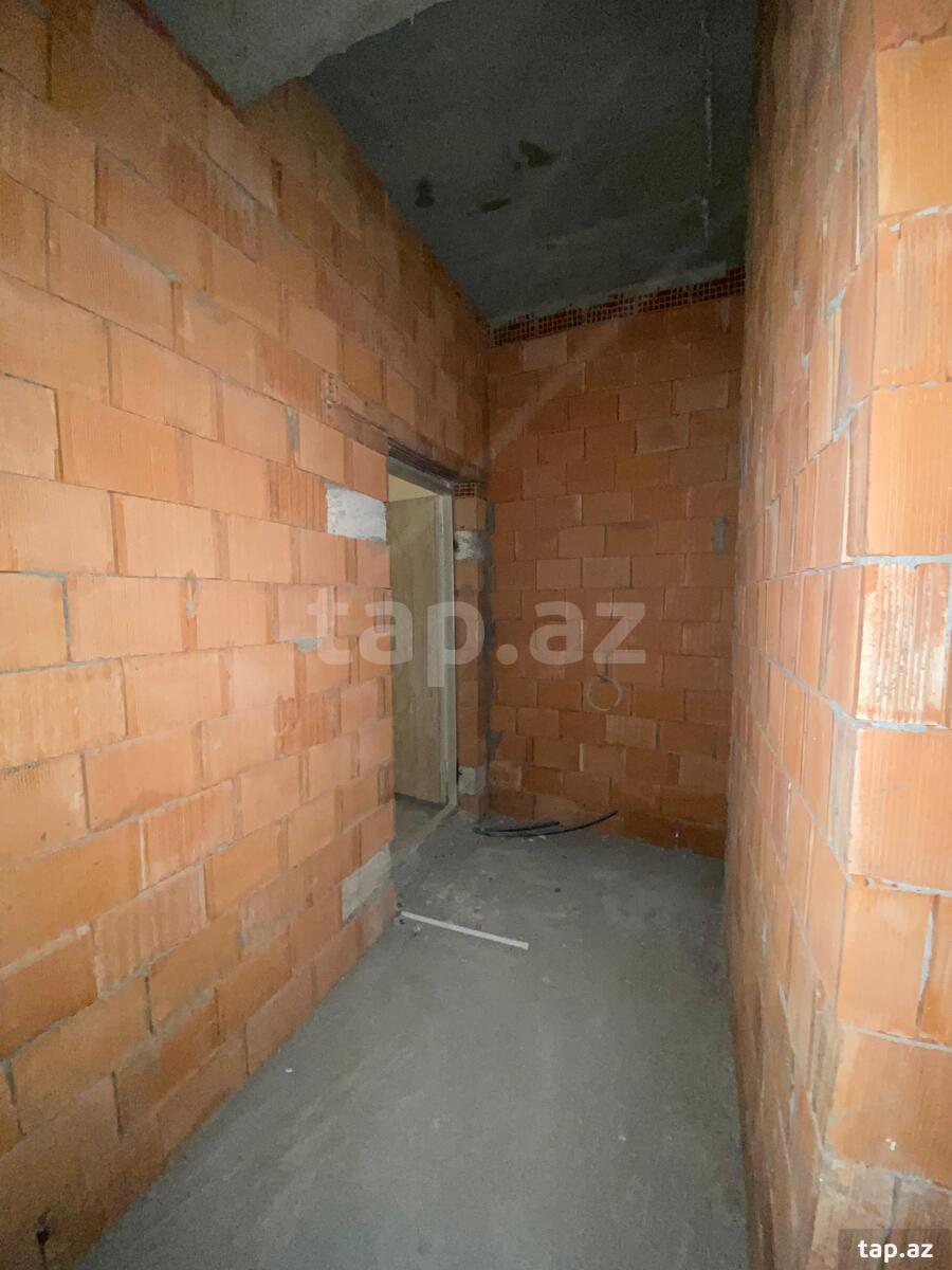 2-otaqlı yeni tikili, Moskva pr., 77 m²