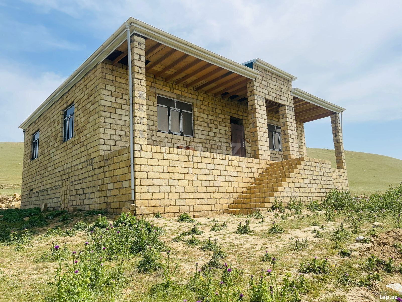 Həyət evi, Novxanı qəs. (2)