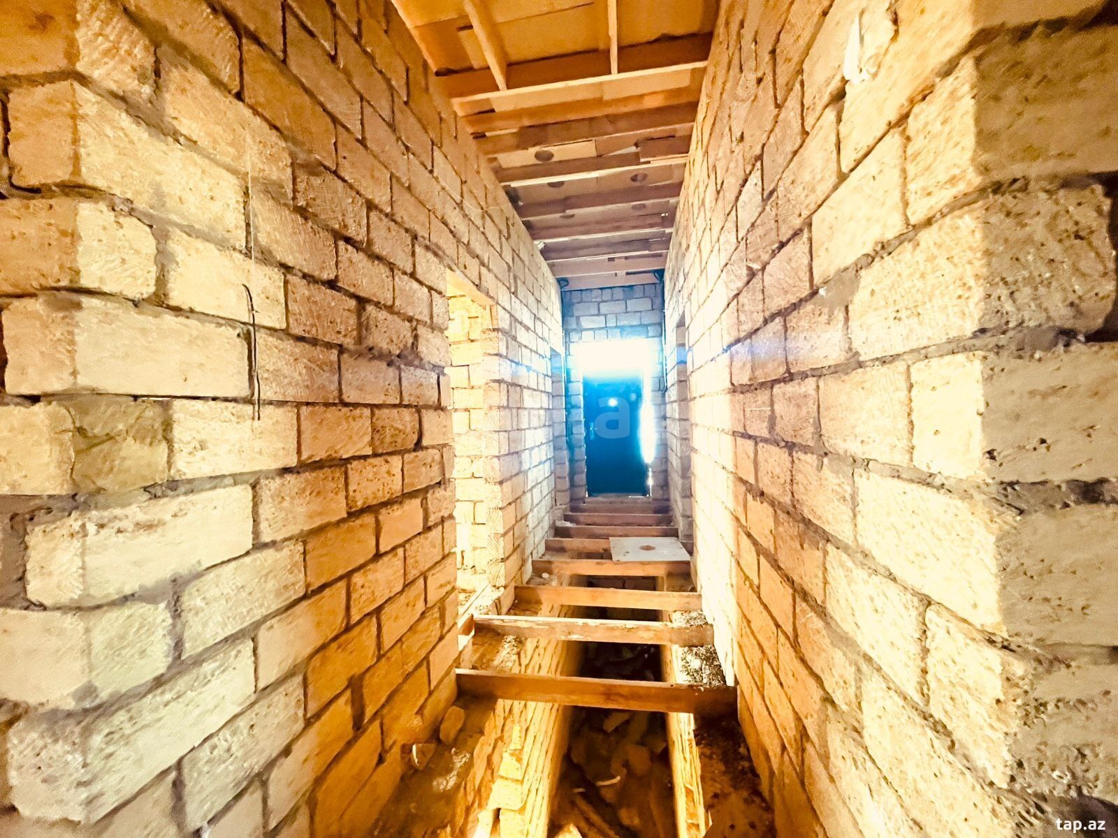 Həyət evi, Novxanı qəs. (11)