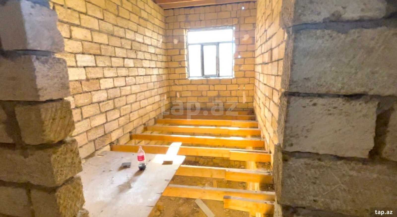 Həyət evi, Novxanı qəs. (12)