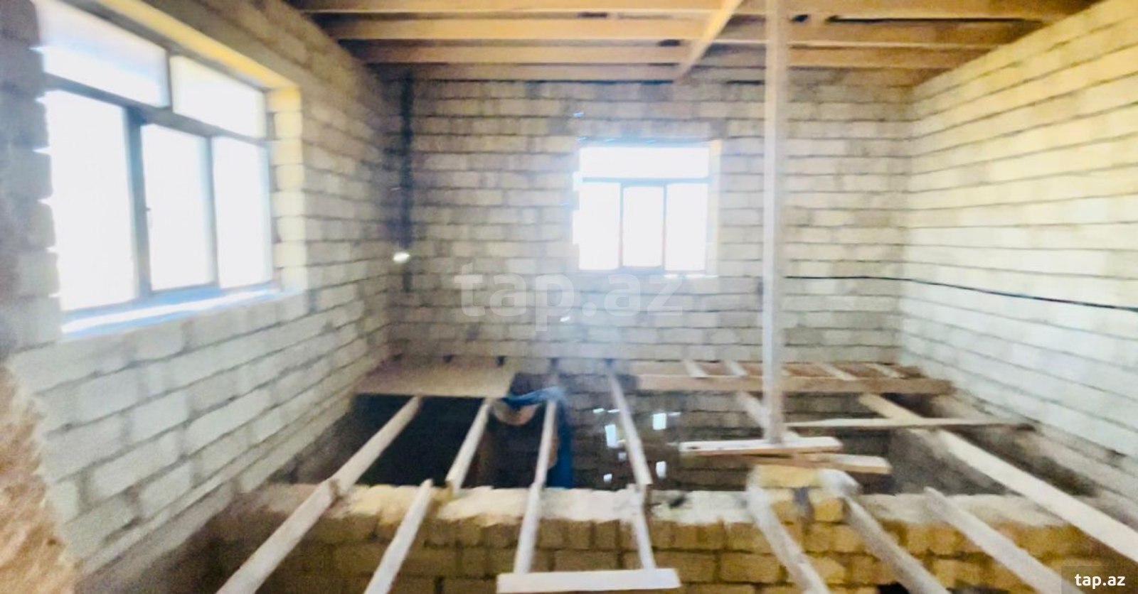 Həyət evi, Novxanı qəs. (14)