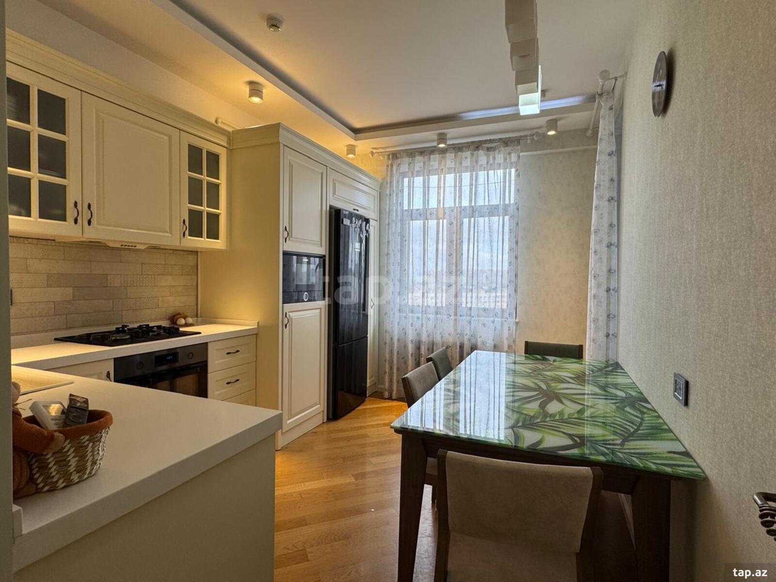 6-otaqlı yeni tikili, Qara Qarayev m., 270 m² (17)