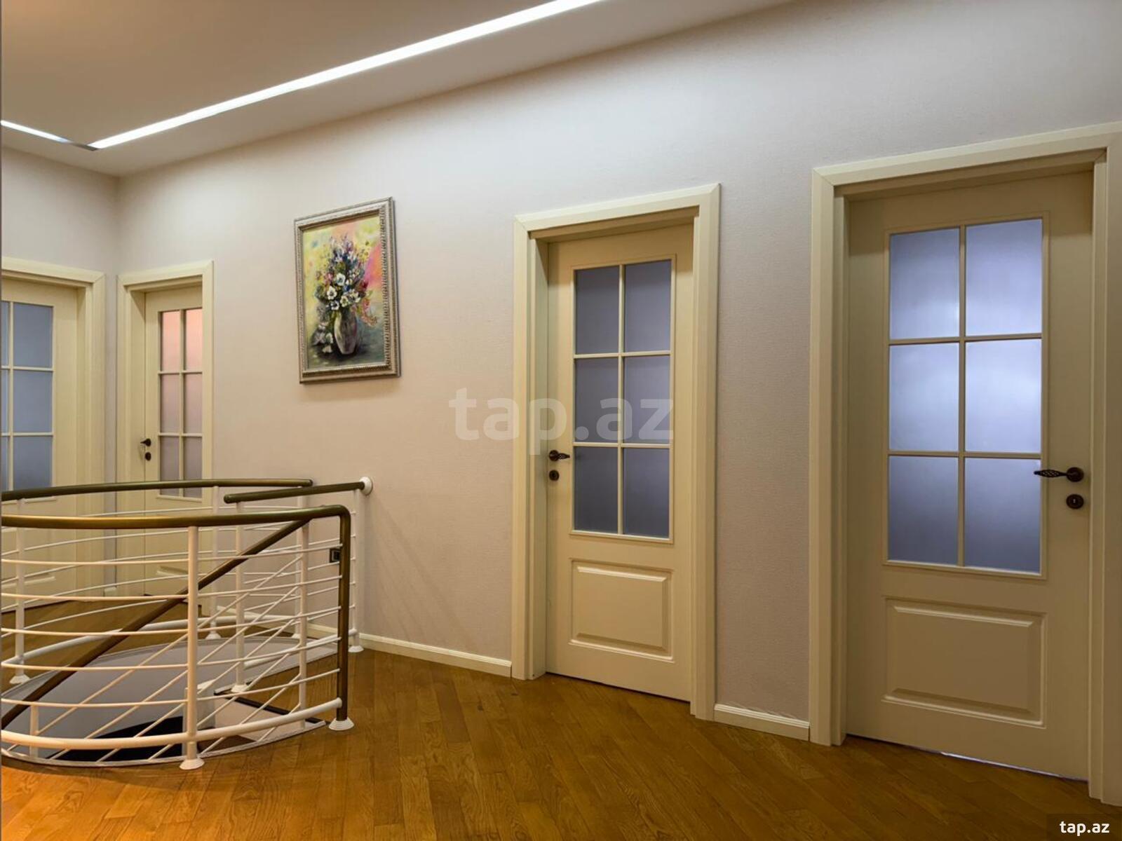 6-otaqlı yeni tikili, Qara Qarayev m., 270 m² (2)