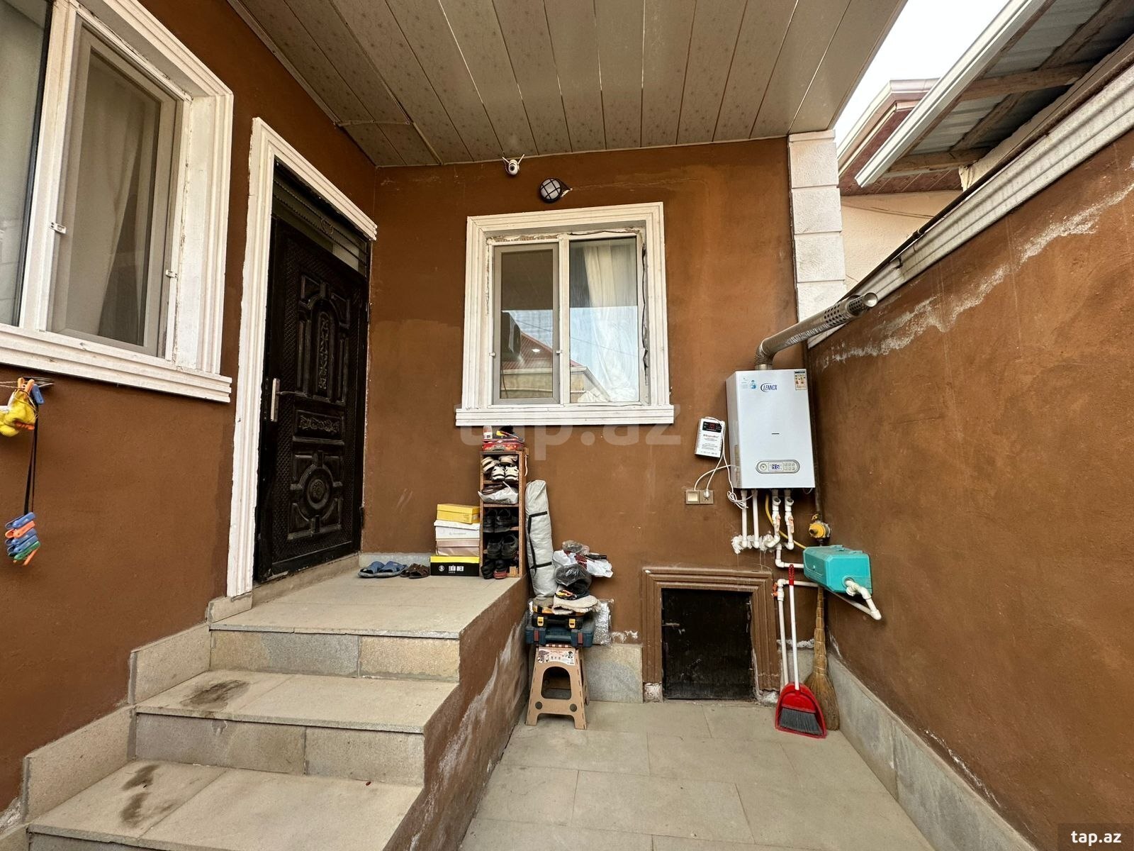 Həyət evi, Binəqədi r. (13)
