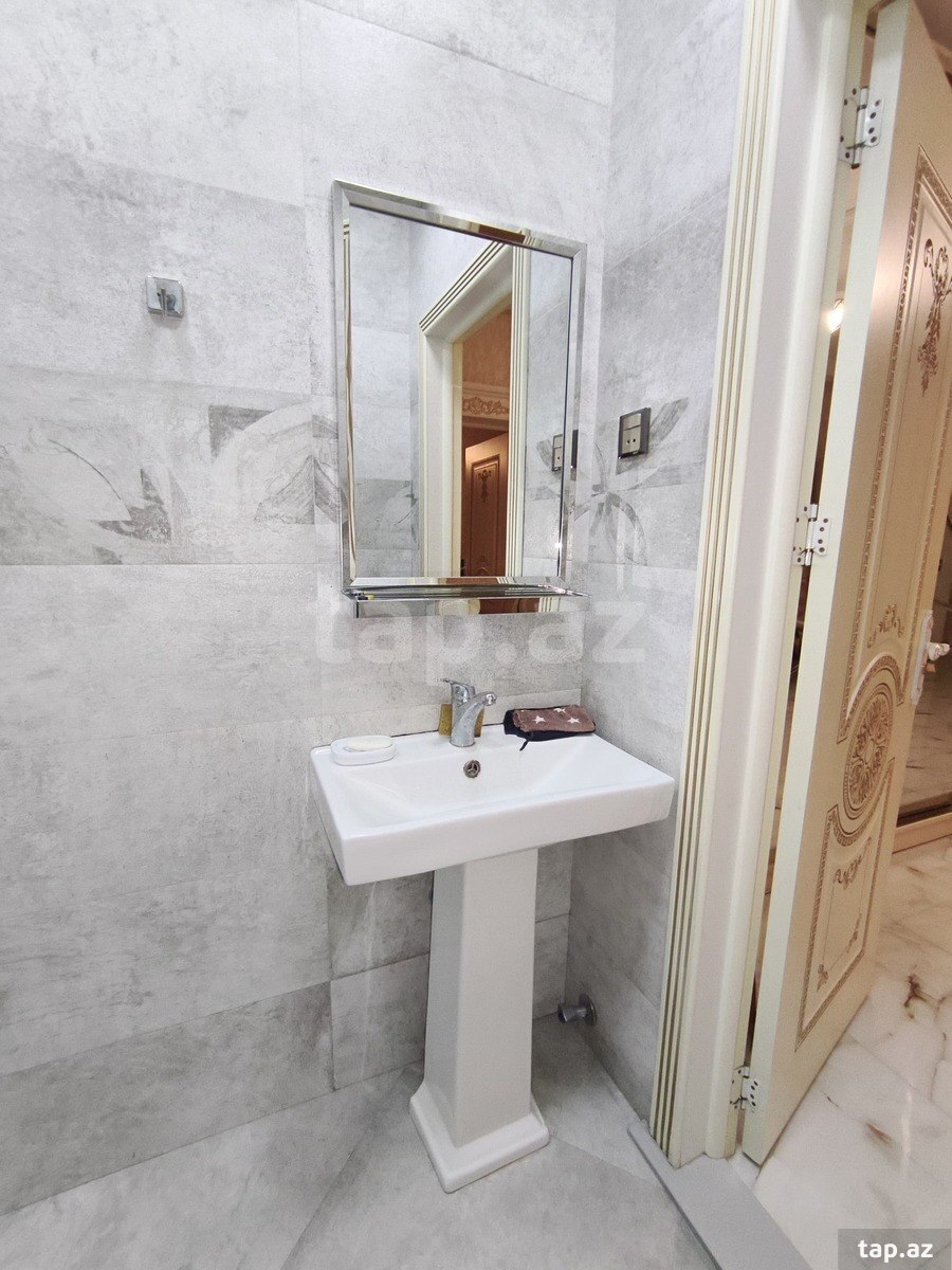 2-otaqlı yeni tikili kirayə verilir, 8-ci mkr., 105 m² (6)