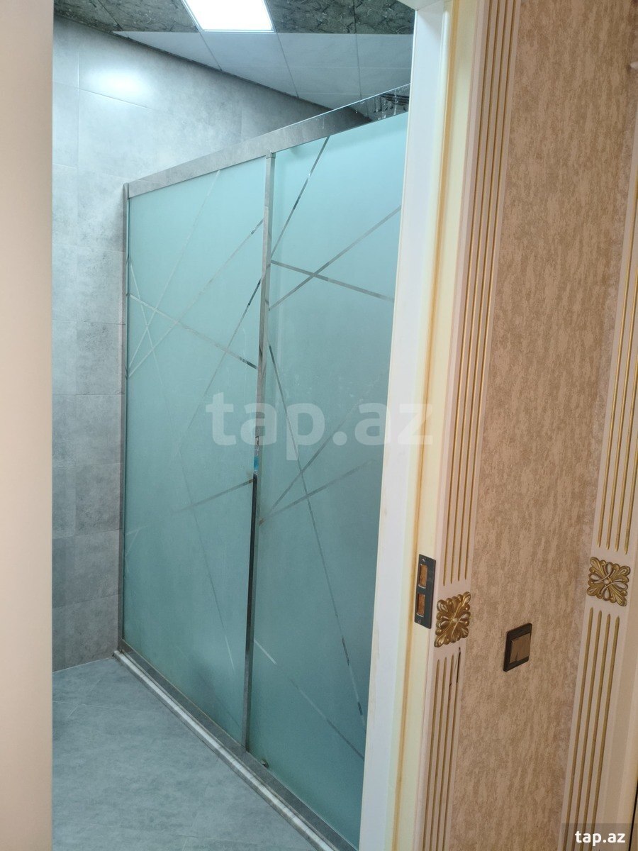 2-otaqlı yeni tikili kirayə verilir, 8-ci mkr., 105 m² (2)