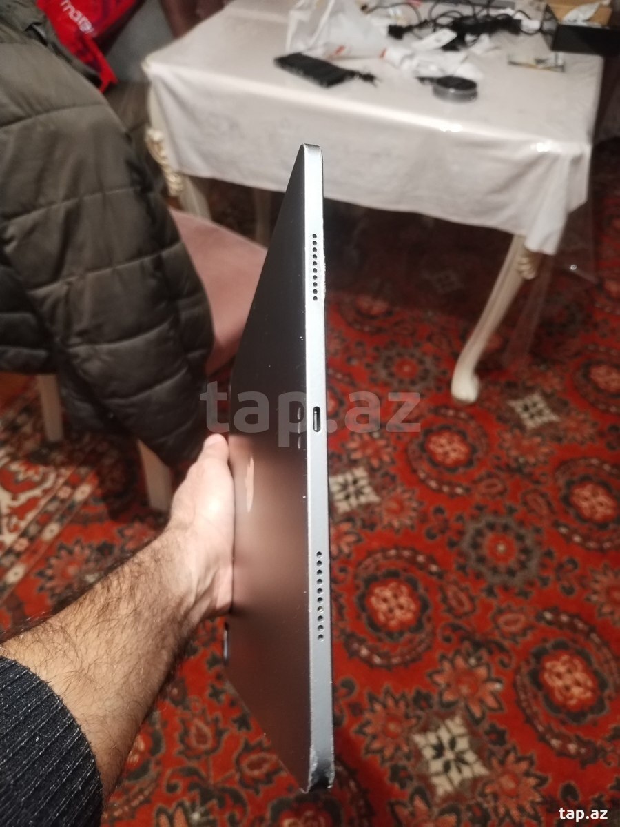 Apple iPad Pro 12.9 2022 M2 128GB (6)