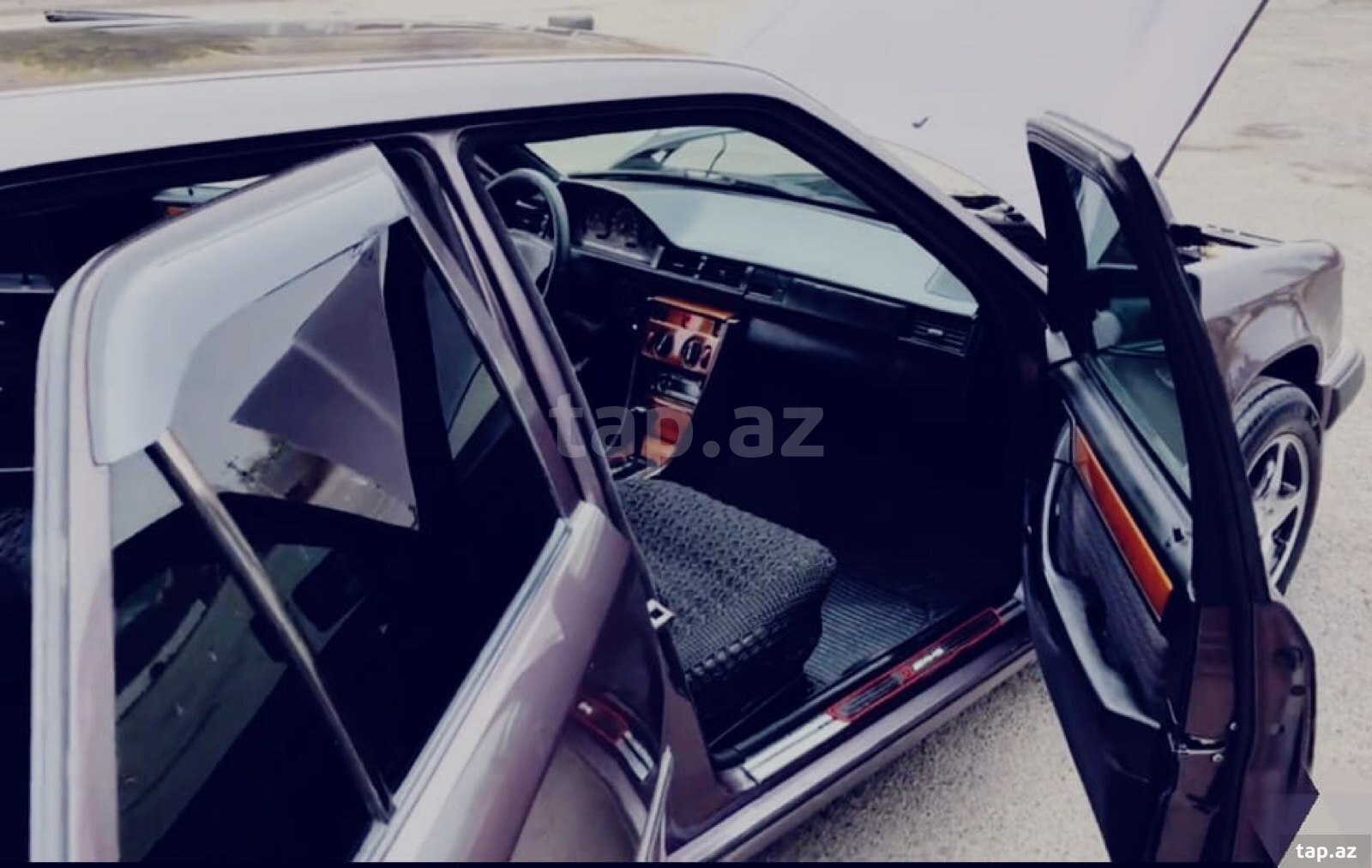 Mercedes E 230, 1993 il (4)