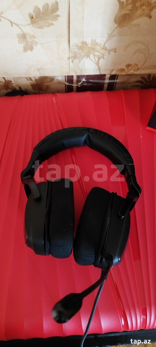 Qulaqlıq Asus rog delta s (3)