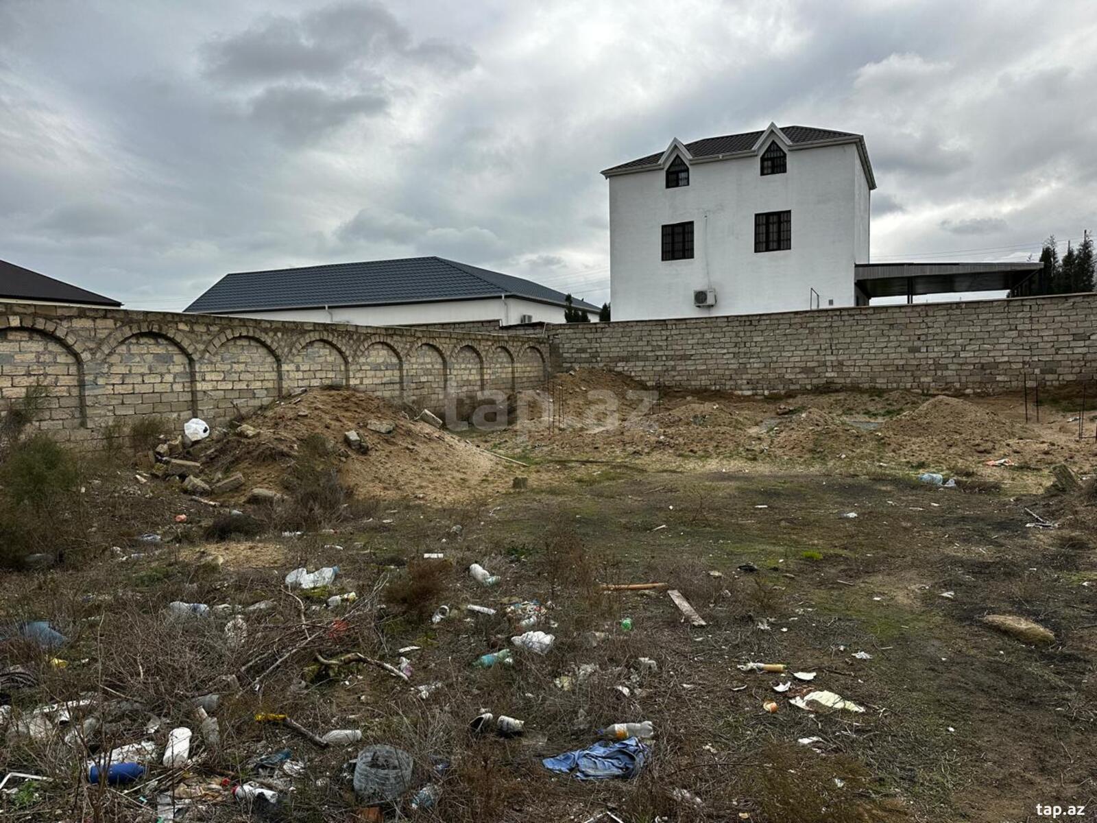 6 sot torpaq sahəsi, Şüvəlan qəs. (2)