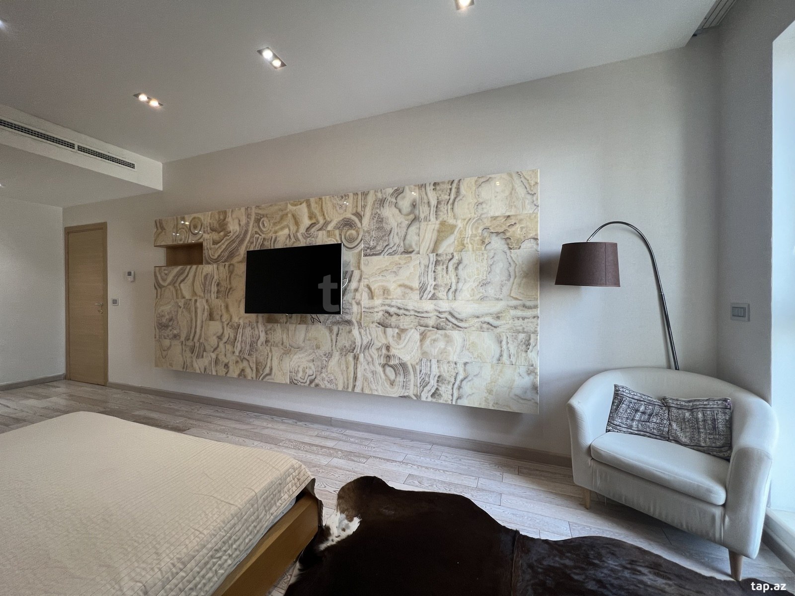 3-otaqlı yeni tikili kirayə verilir, Neftçilər pr., 170 m² (21)