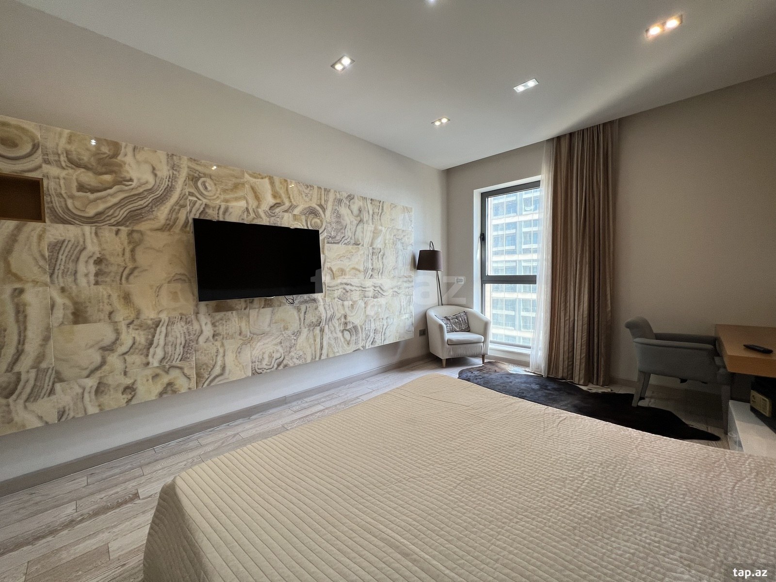 3-otaqlı yeni tikili kirayə verilir, Neftçilər pr., 170 m² (20)