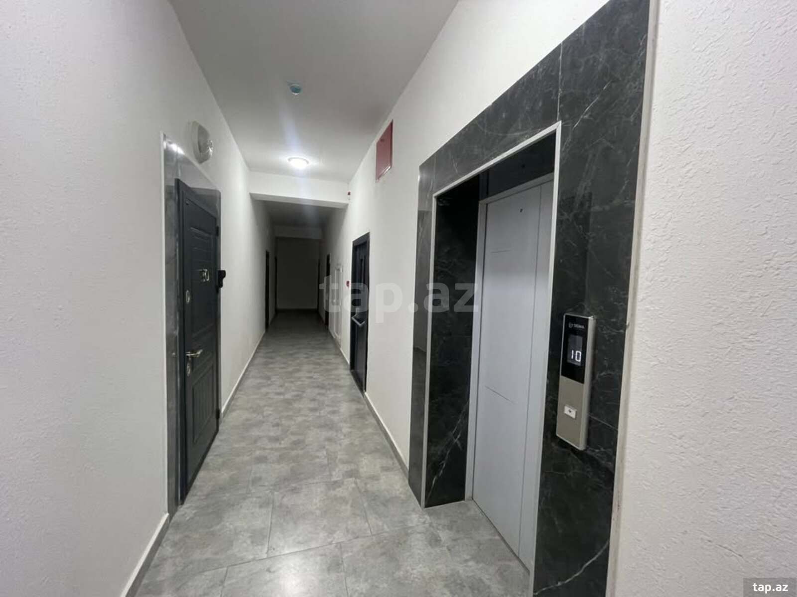 4-otaqlı yeni tikili, 7-ci mkr., 149 m²