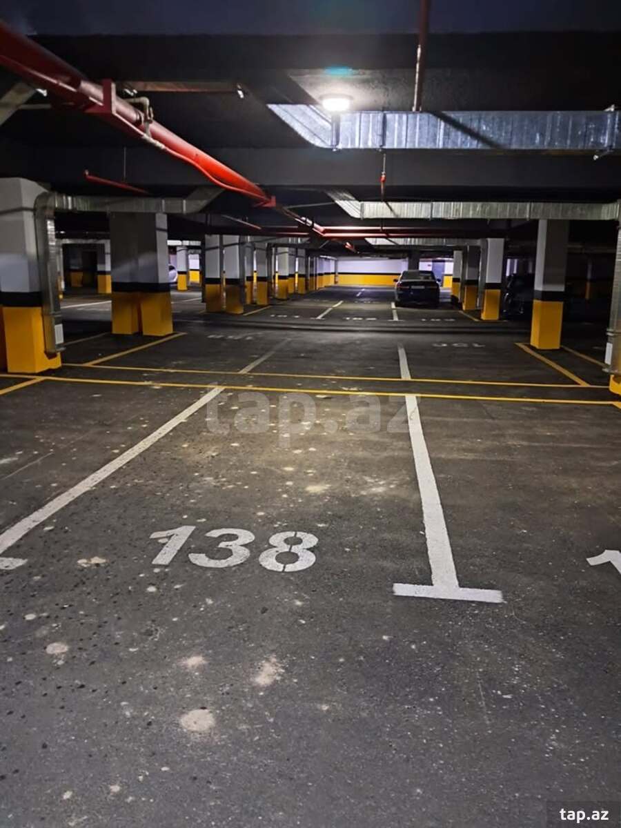 4-otaqlı yeni tikili, 7-ci mkr., 149 m²