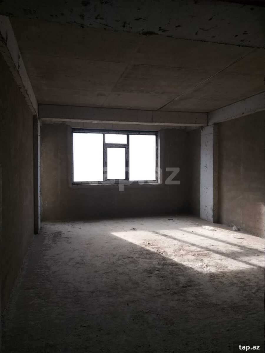 4-otaqlı yeni tikili, 7-ci mkr., 149 m²