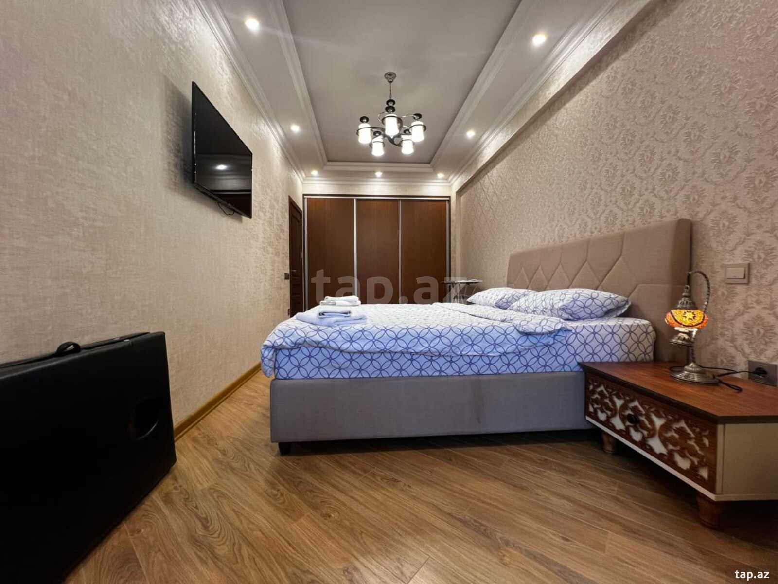 Villa kirayə verilir, Şüvəlan qəs. (32)