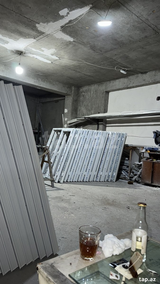 Plastik qapı və pəncərə (23)