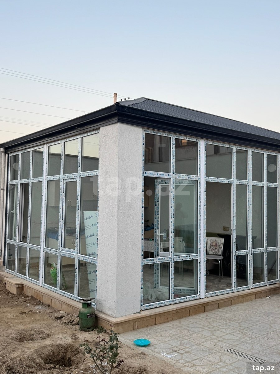 Plastik qapı və pəncərə (2)