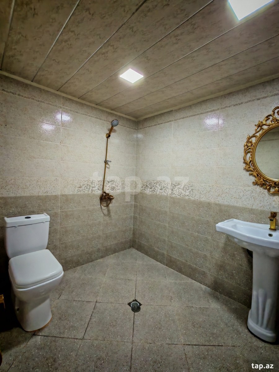 Həyət evi, Biləcəri qəs. (18)