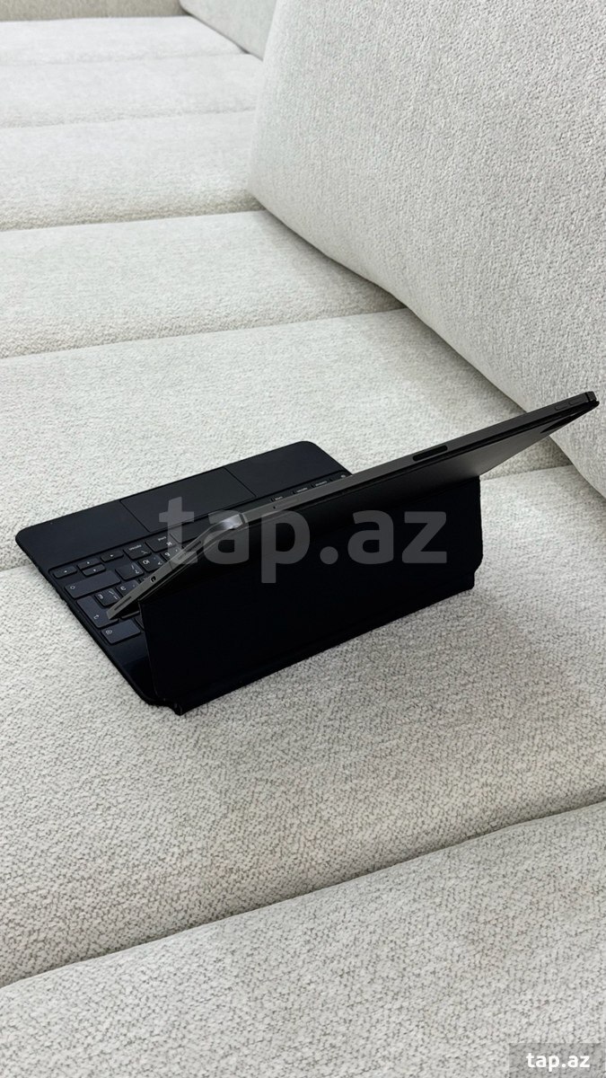 Apple iPad Pro 12.9  (2021) 1 TB Space Gray+keyboard (4)