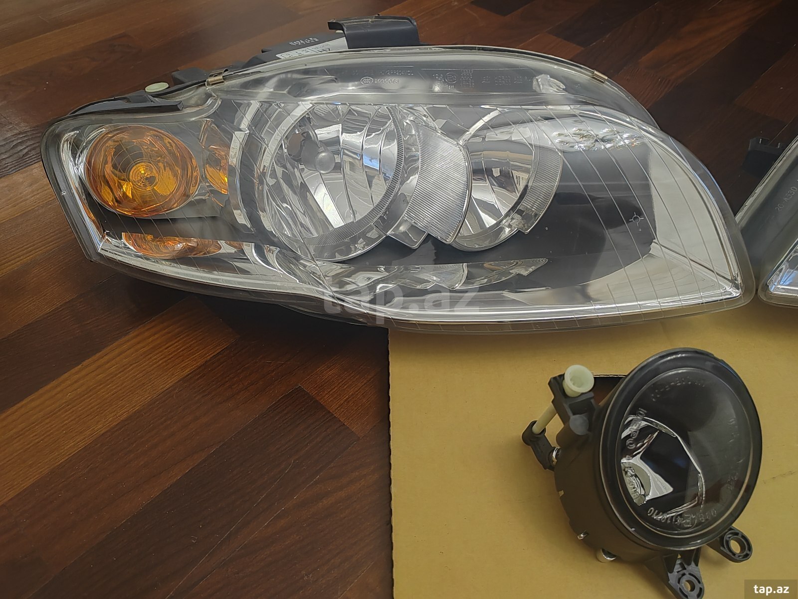 Audi A4 faraları   (2)