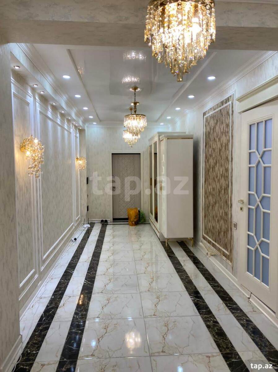 2-otaqlı yeni tikili, Moskva pr., 77 m²