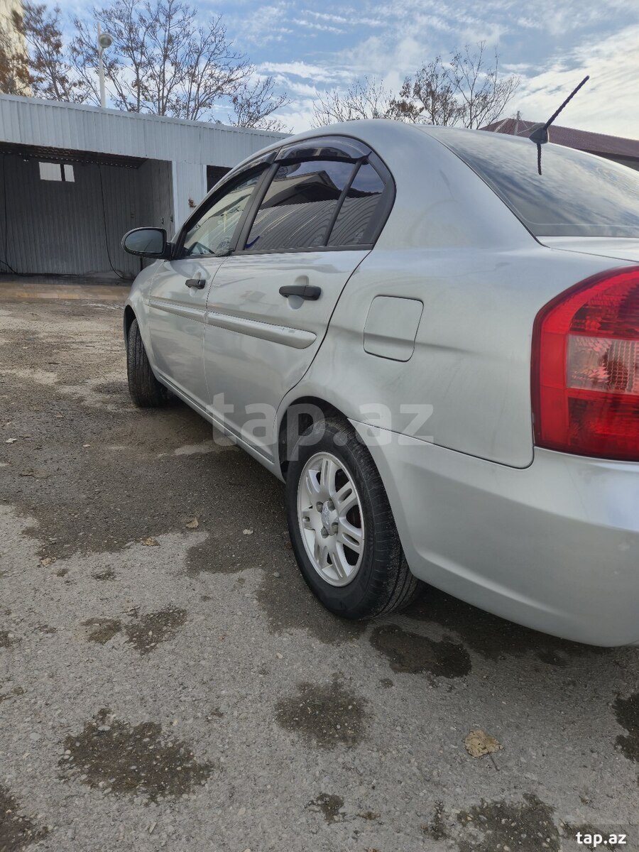 Hyundai Accent, 2006 il (12)