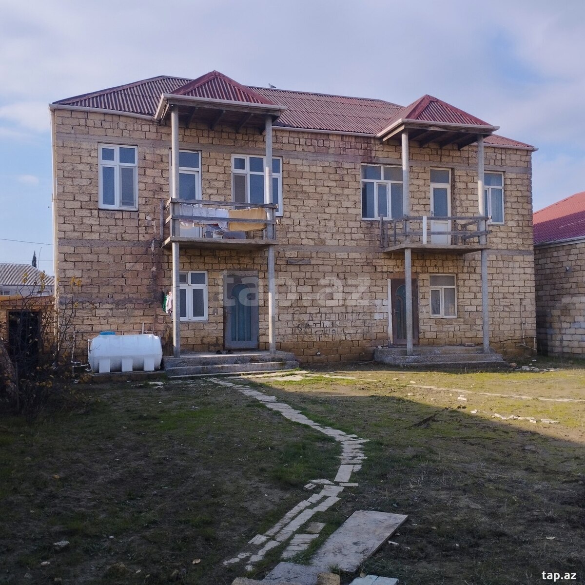 Həyət evi, Saray qəs.