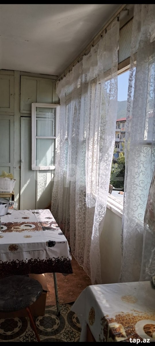 2-otaqlı mənzil, Şəki ş., 55 m²