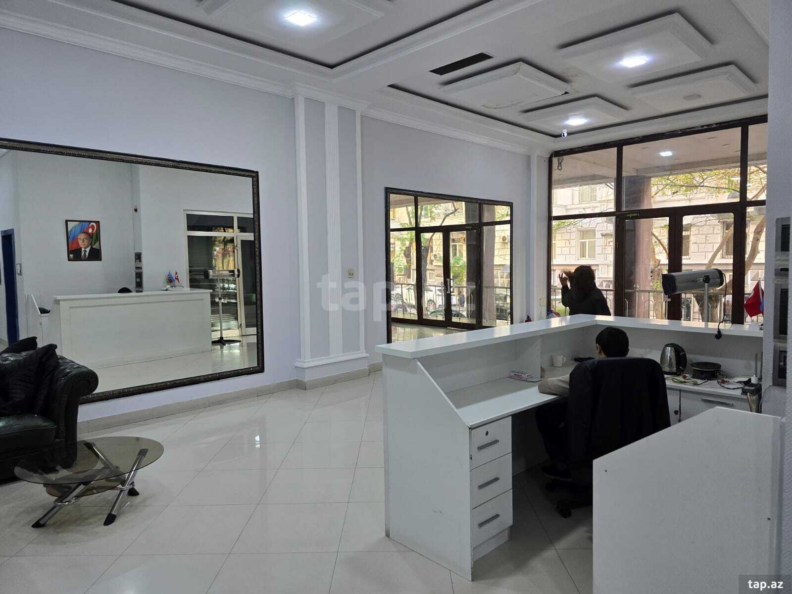 4-otaqlı yeni tikili kirayə verilir, Azərbaycan pr., 250 m² (17)