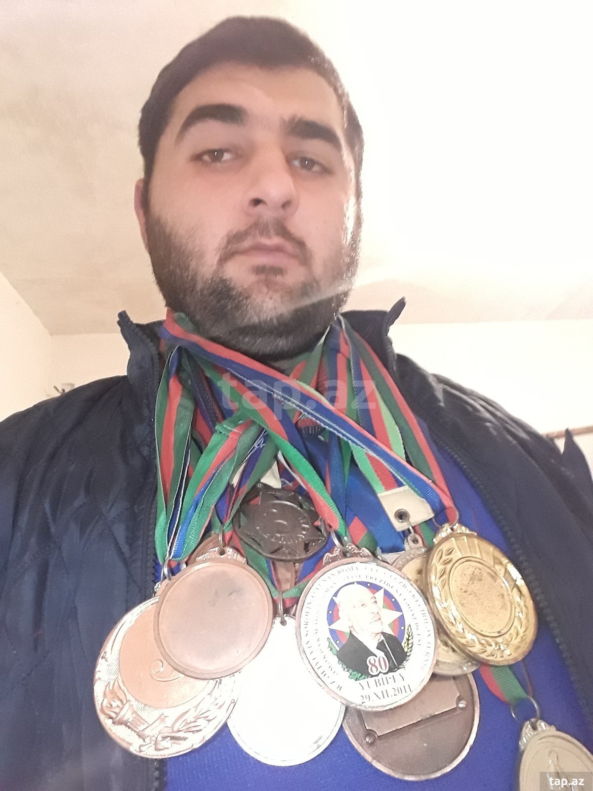 Mühafizəçi işi axtarıram