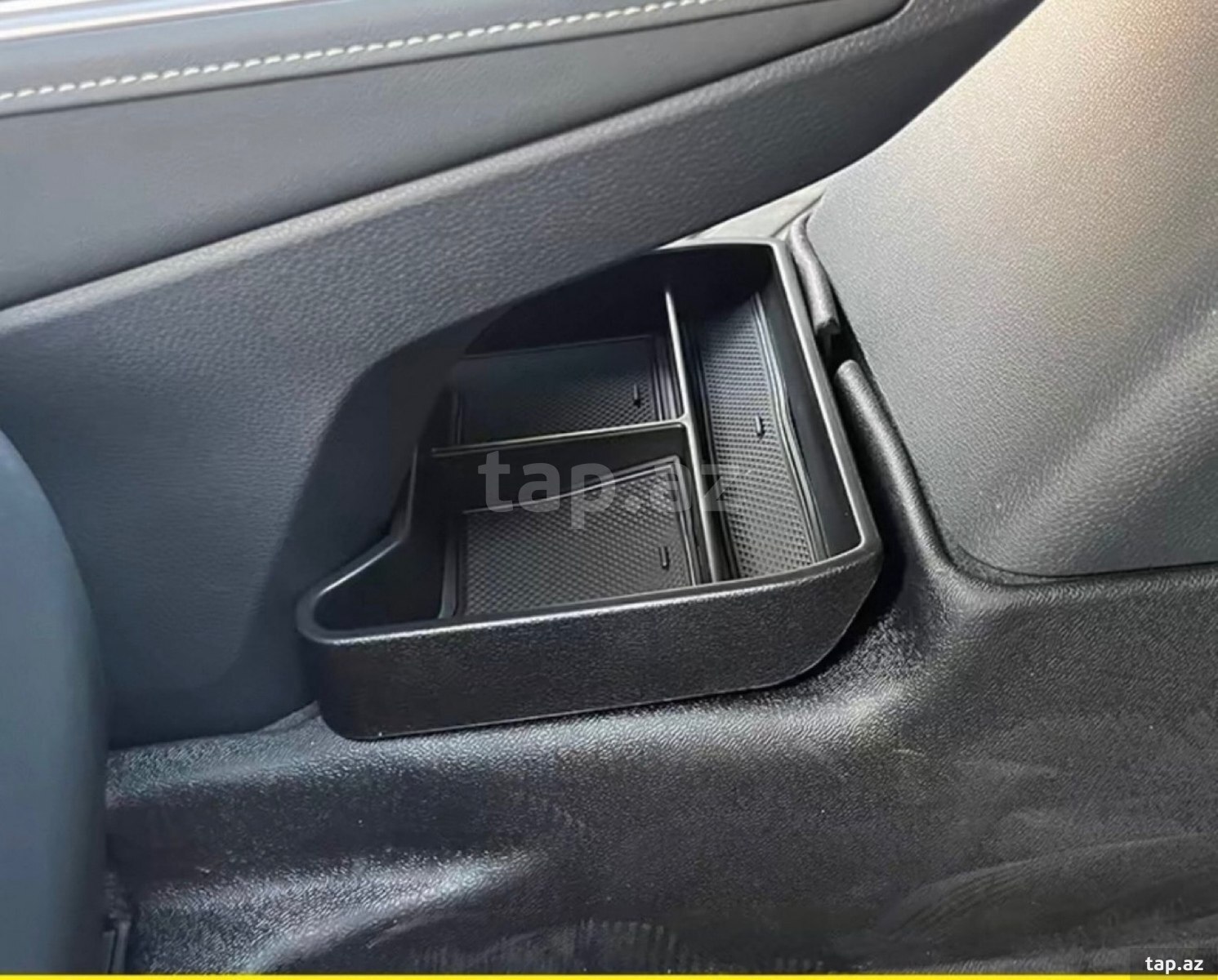 Volkswagen Id 4 dirsəkaltı orqanayzeri