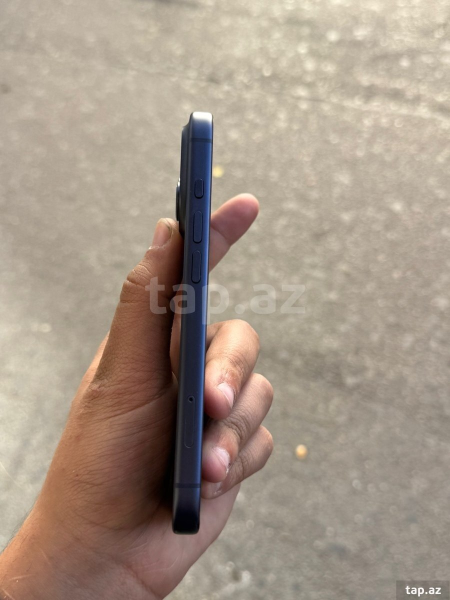 Apple iPhone 17 Pro Deep Blue 256GB/12GB (6)