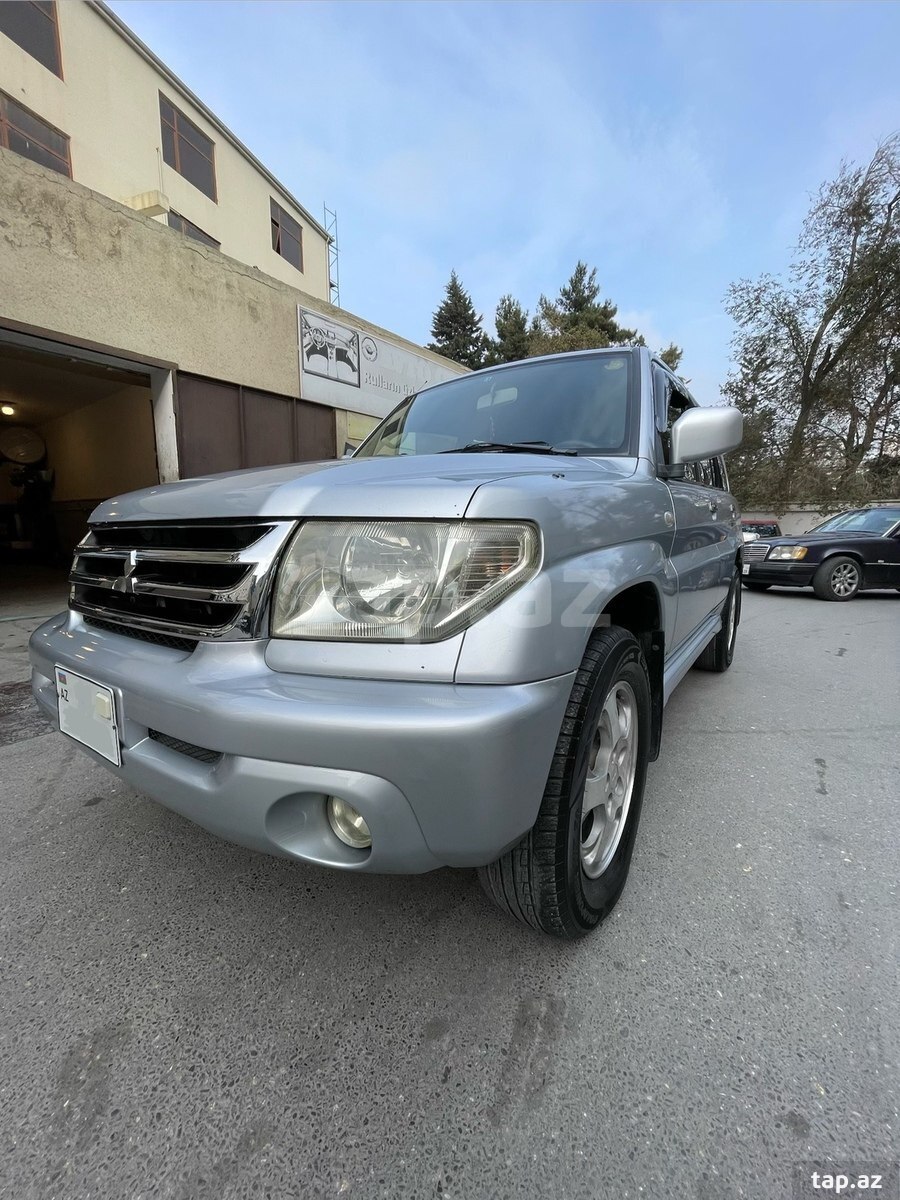 Mitsubishi Pajero io, 2002 год (4)
