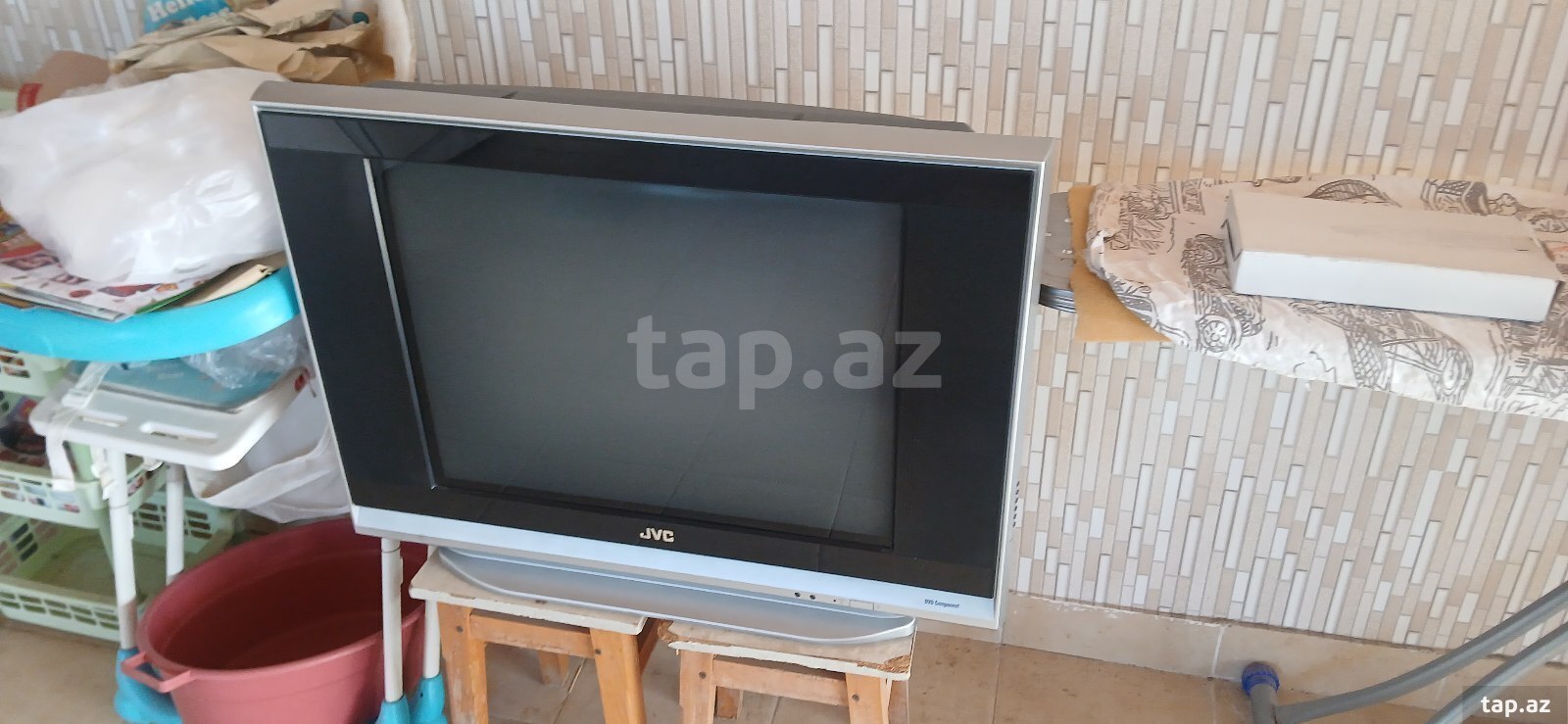 JVC televizor 