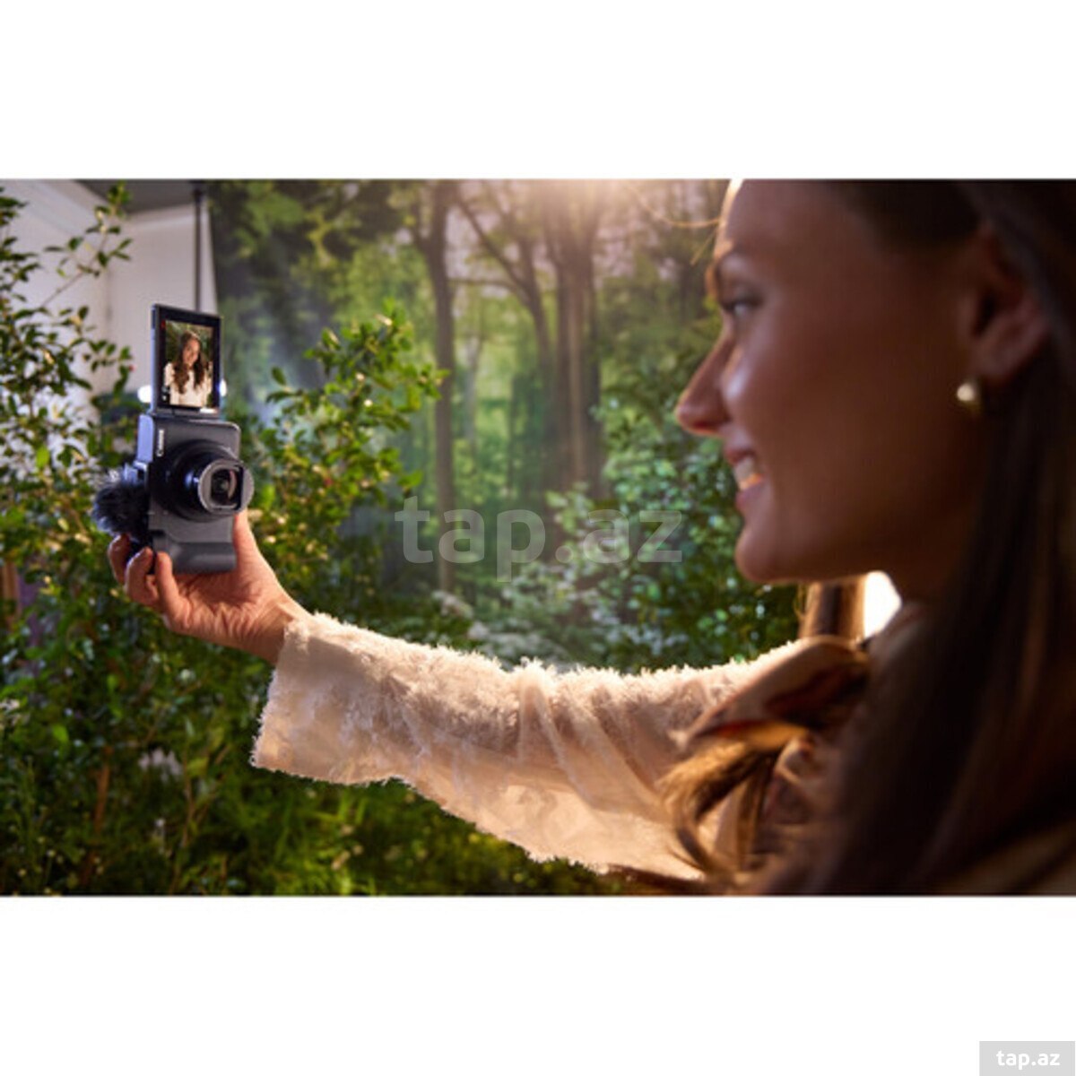 Canon PowerShot V1 Digital Camera (5)