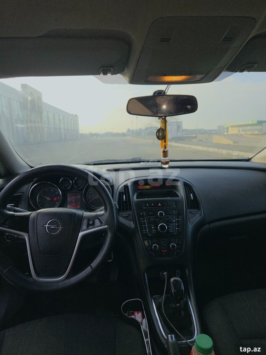 Opel Astra, 2012 il (5)