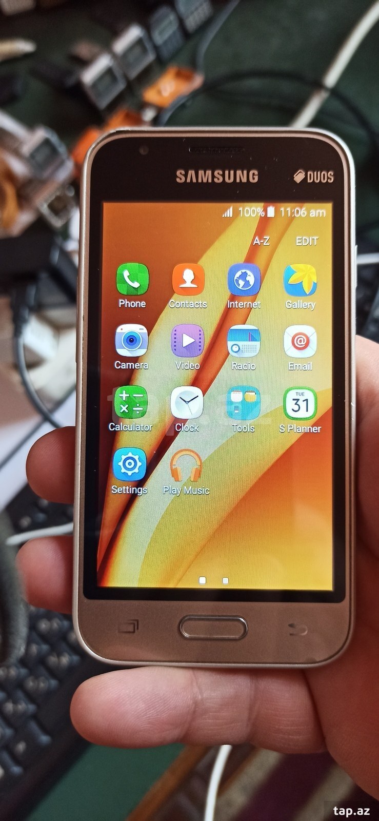 Samsung Galaxy J1 (2016) Gold 8GB/1GB (2)