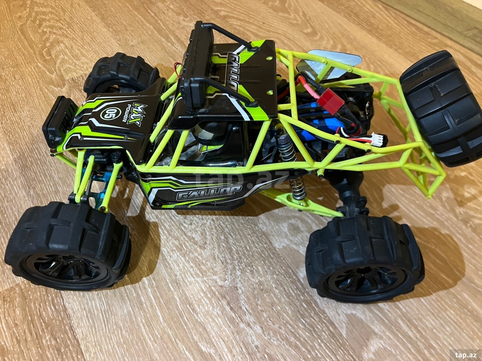 Oyuncaq avtomobil Wltoys 12428 1/12