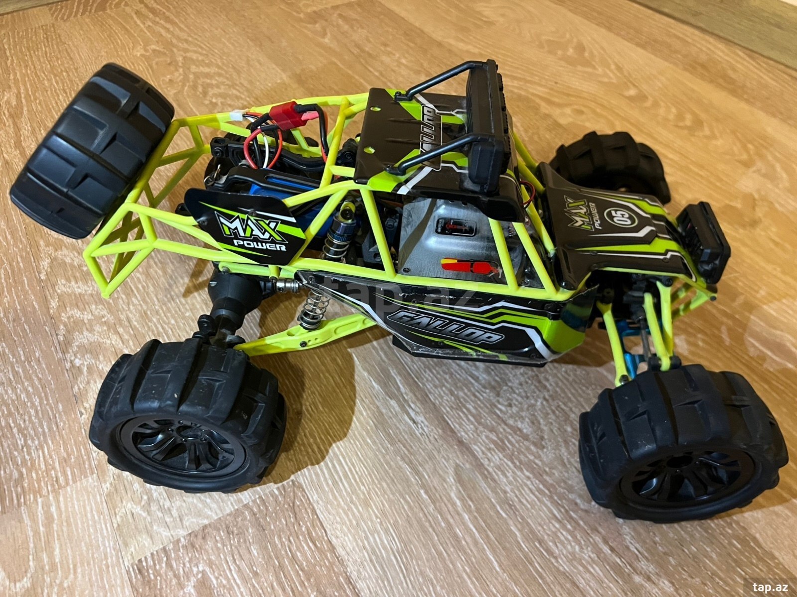 Oyuncaq avtomobil Wltoys 12428 1/12 (2)