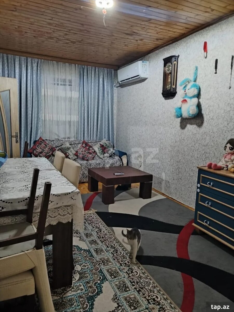 Həyət evi, Binə qəs.