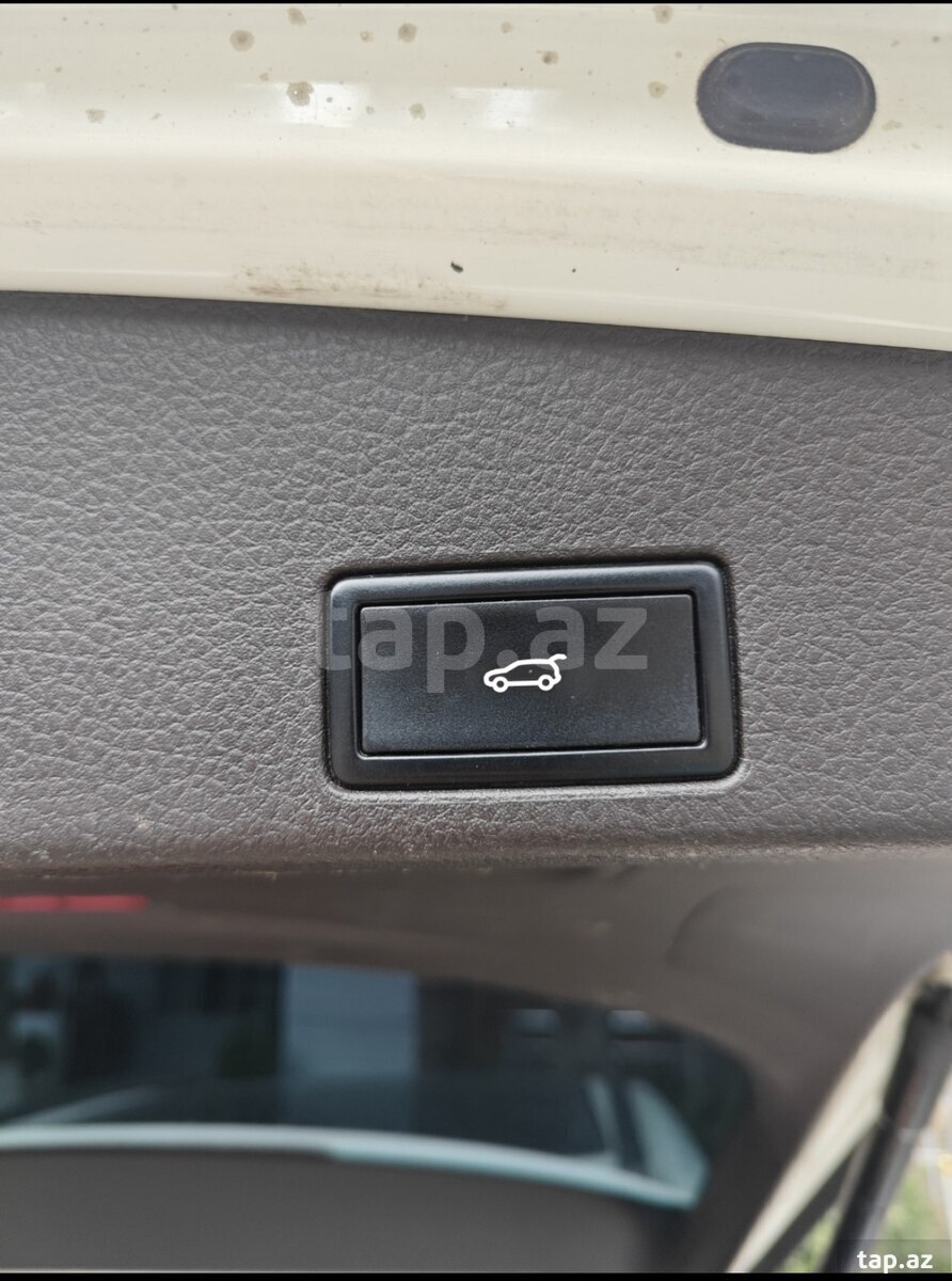 Volkswagen Touareg, 2011 il (15)