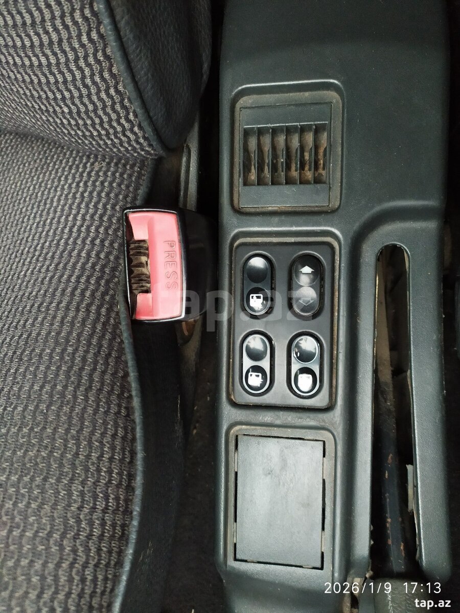 LADA (VAZ) 2112, 2002 il (15)