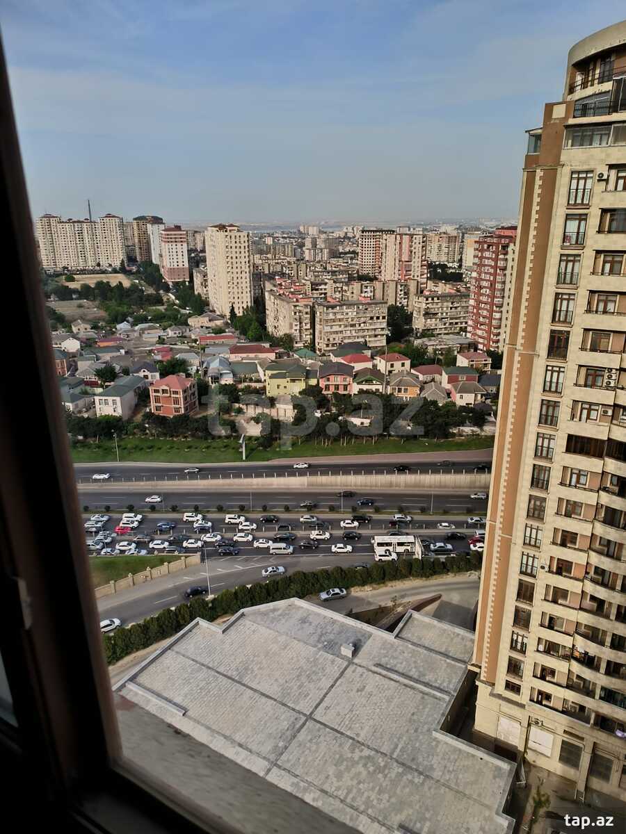4-otaqlı yeni tikili, Moskva pr. 3168, 186 m²