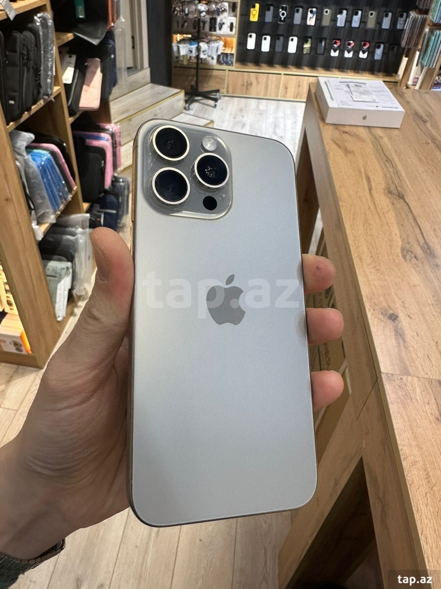 Apple iPhone 15 Pro Max Natural Titanium 512GB/8GB (2)